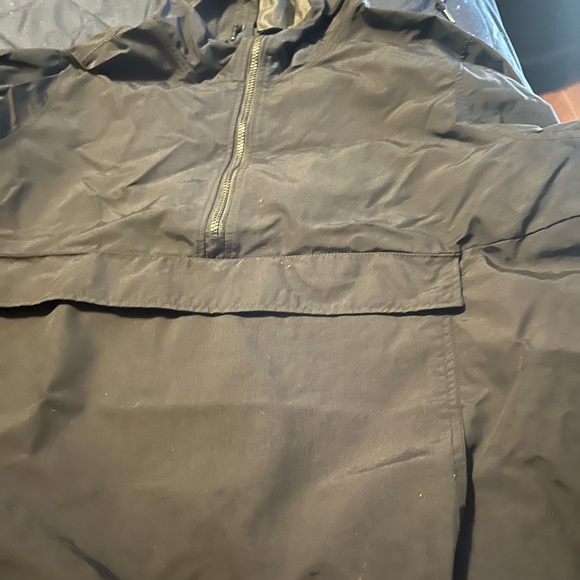 HUF Black Windbreaker - Picture 5 of 5